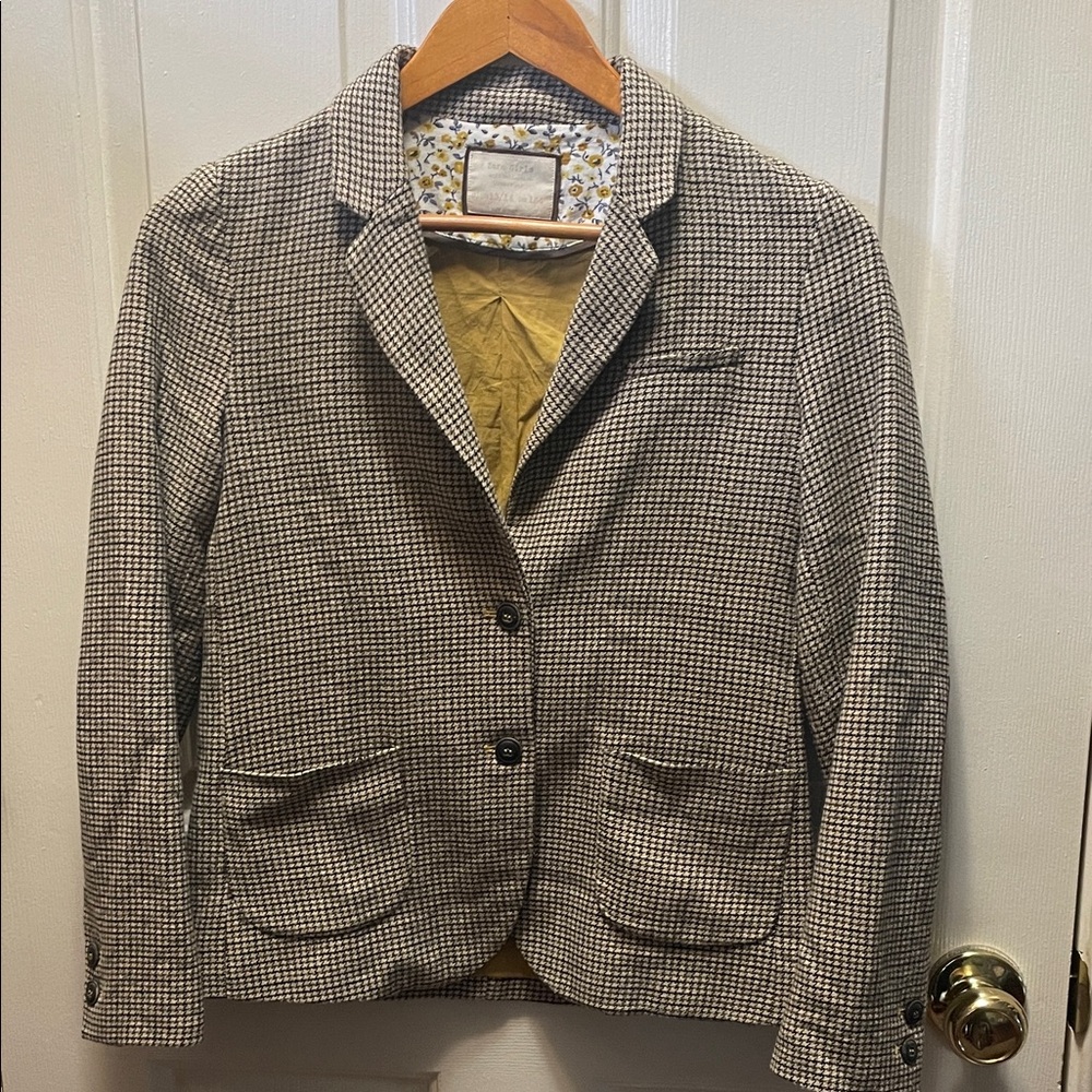 Classic Houndstooth Blazer